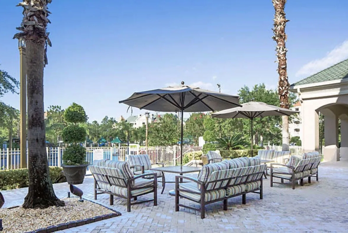 Resort At World Golf Village, A Bluegreen Resort Poolside Lounge