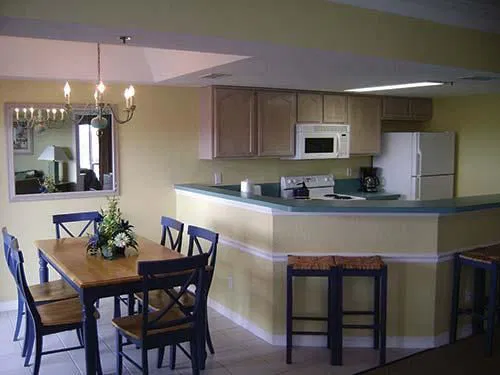 Ocean Gate Resort kitchen and dining