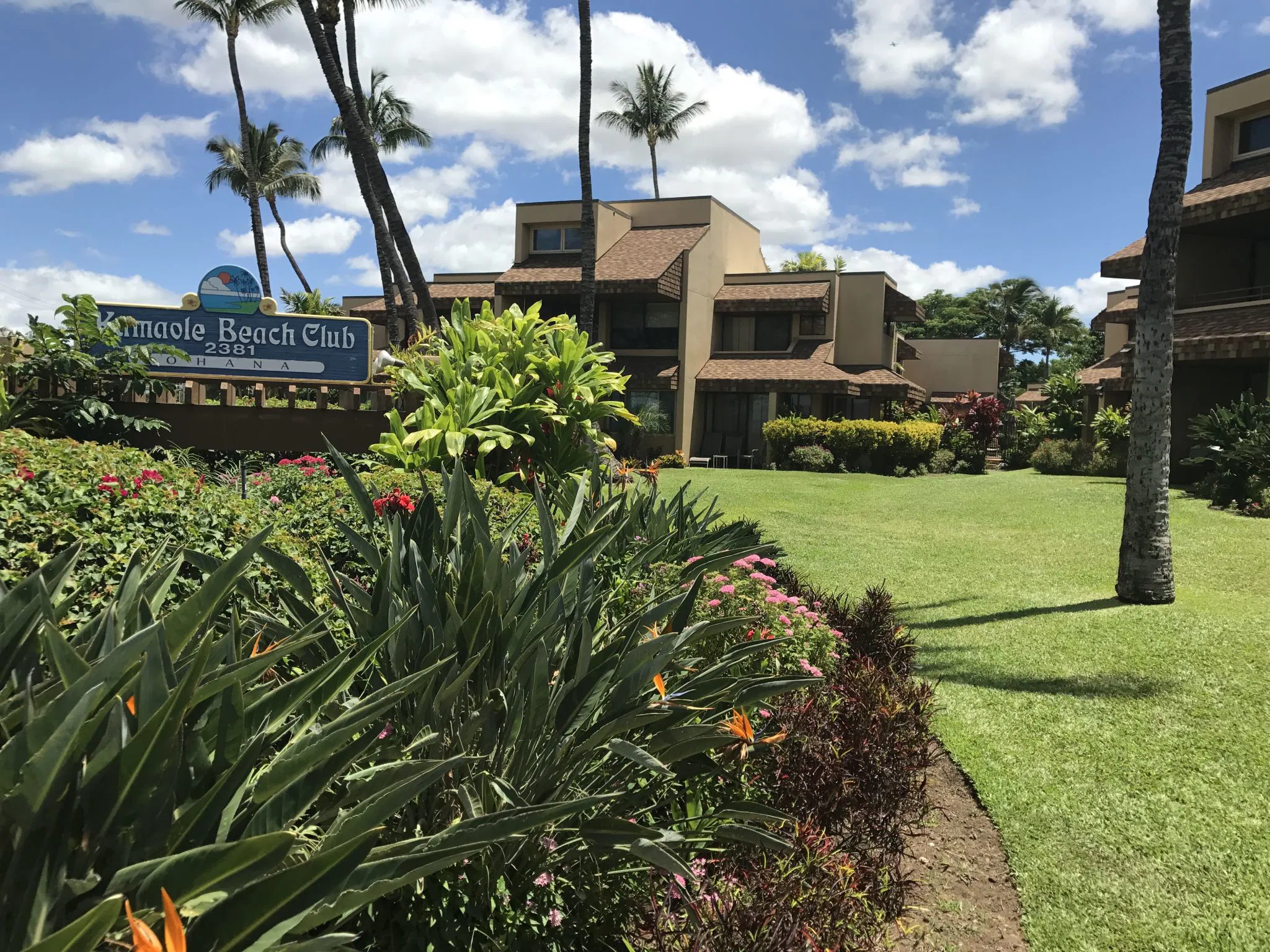 Kamaole Beach Club exterior