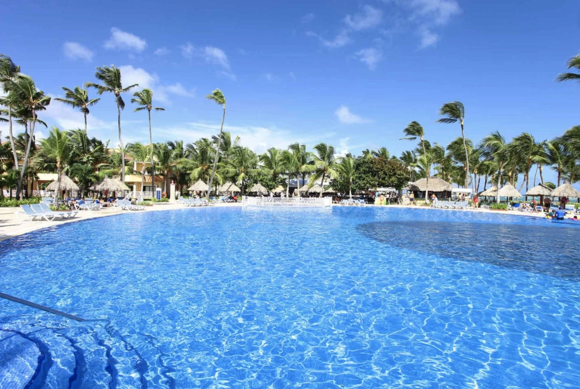 Bahia Principe Privilege Club Pool