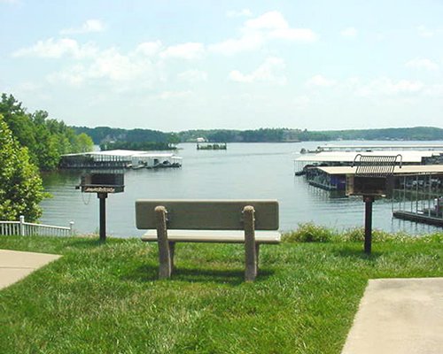Vintage Landing Condominiums Lake