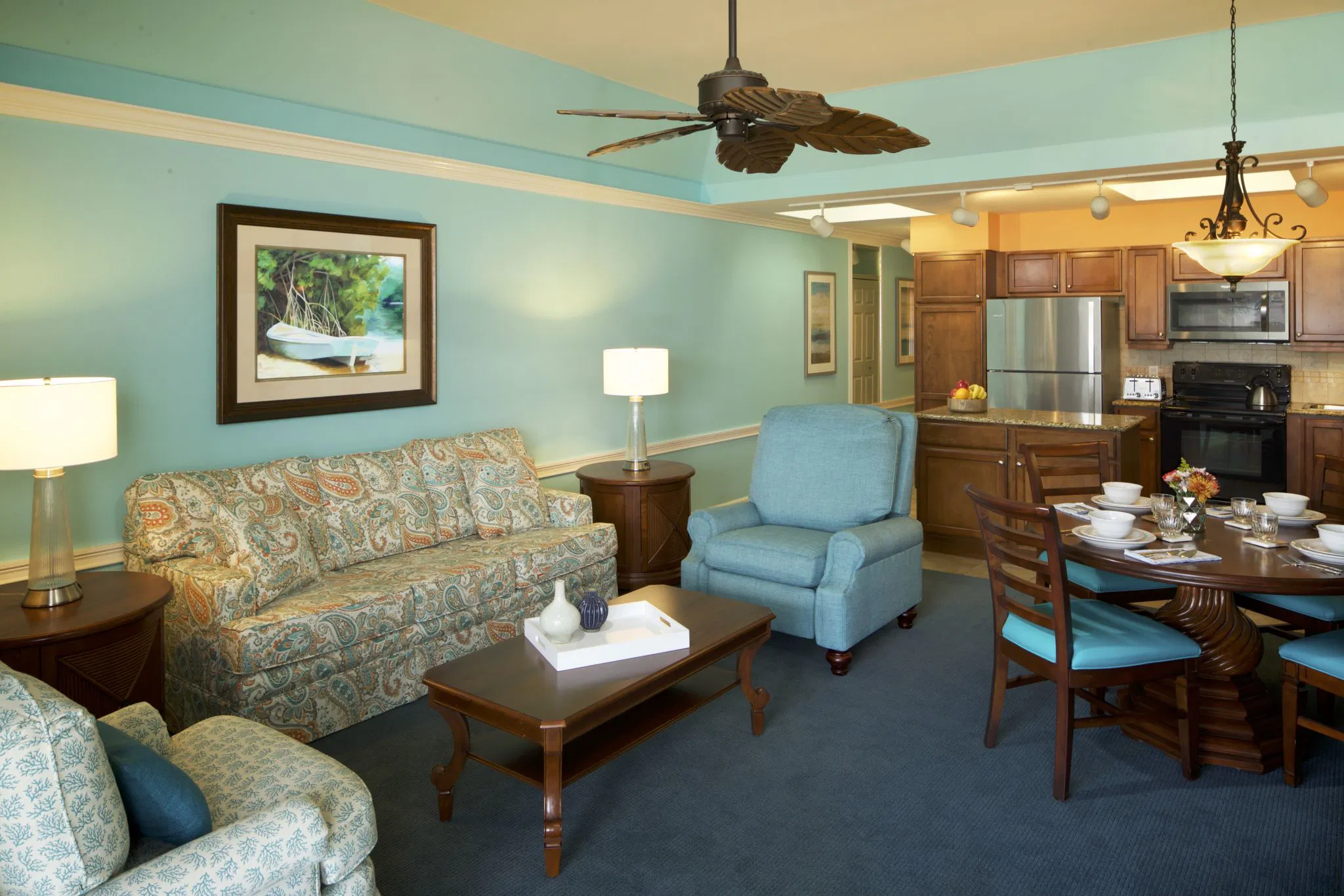 Plantation Beach Club At Indian River Living Area