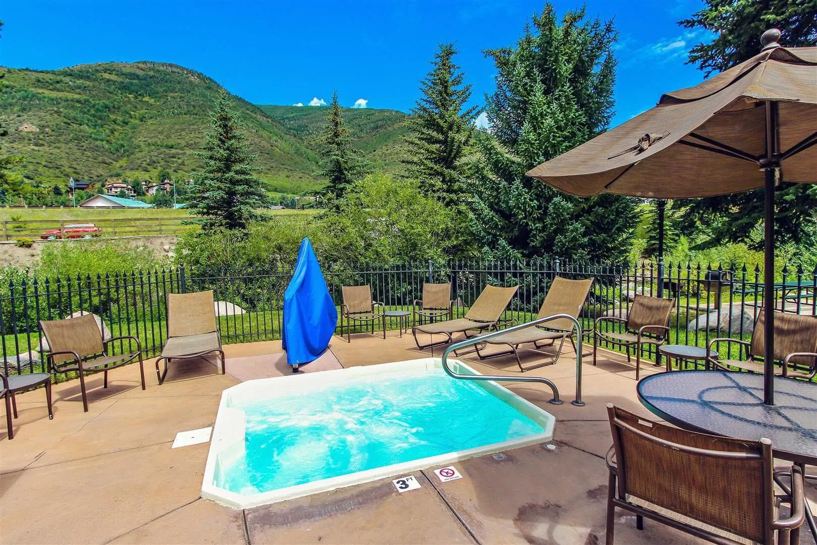 Streamside At Vail-Aspen Hot Tub