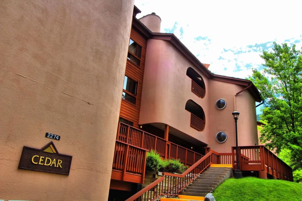 Streamside At Vail-Cedar