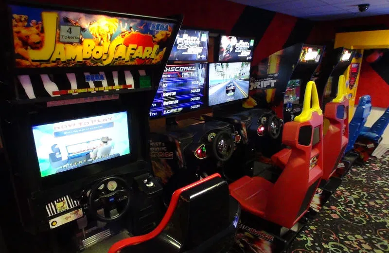 Villa Roma Resort Lodges Game Room