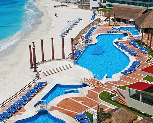 pool and ocean view