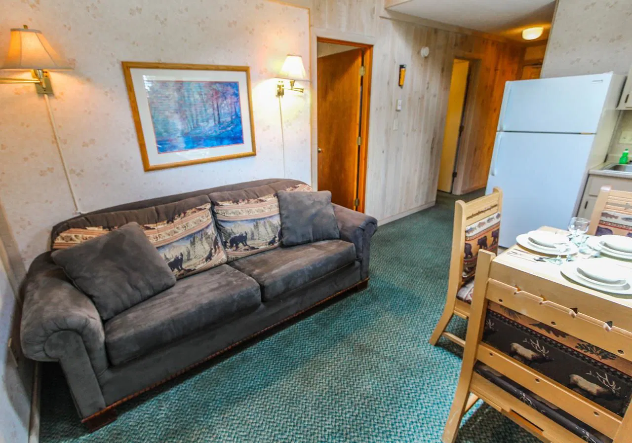 Smoketree Lodge Living Area