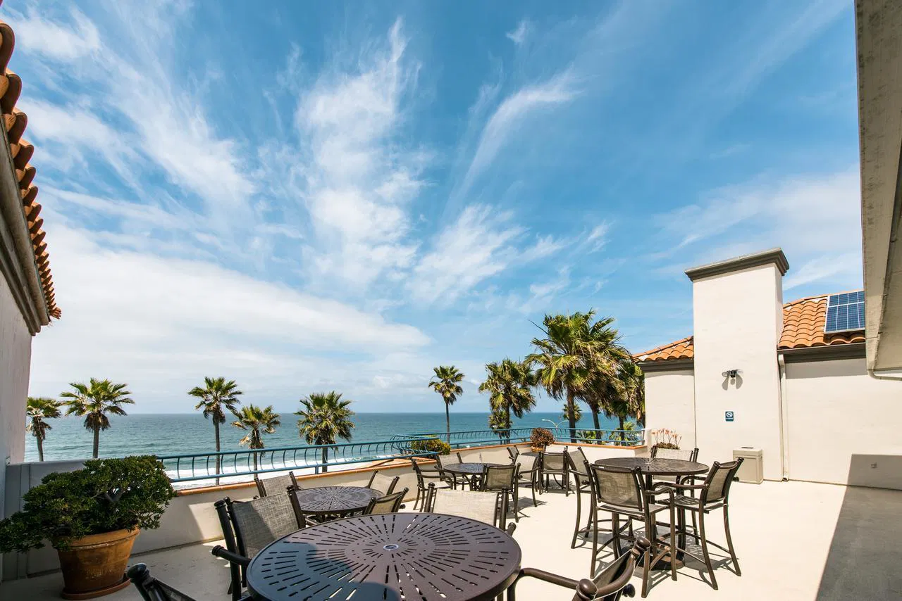 Tamarack Beach Resort Rooftop Lounge Tamarack Beach Resort Rooftop Lounge