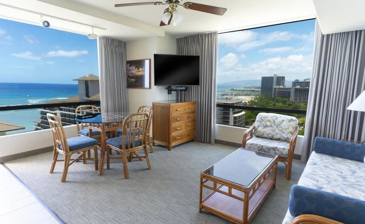 Imperial Hawaii Vacation Club living room