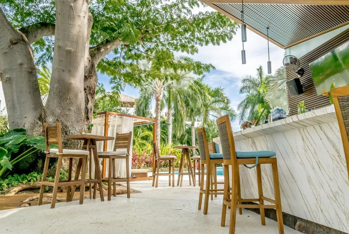 Vallarta Gardens Pool Bar