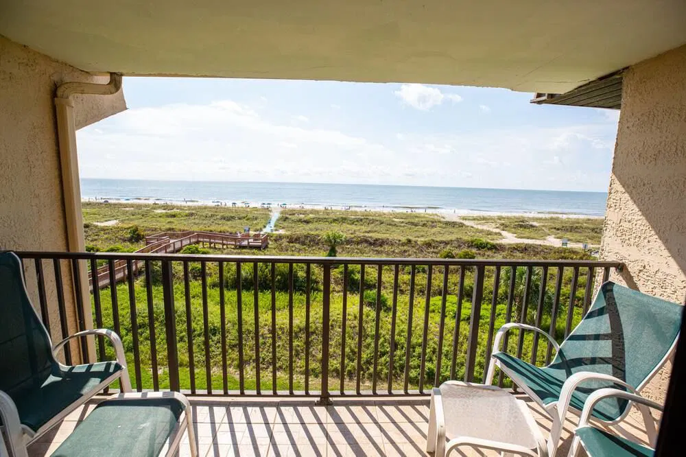 Seawatch At The Island Club Balcony
