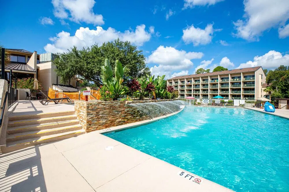Seawatch At The Island Club Pool