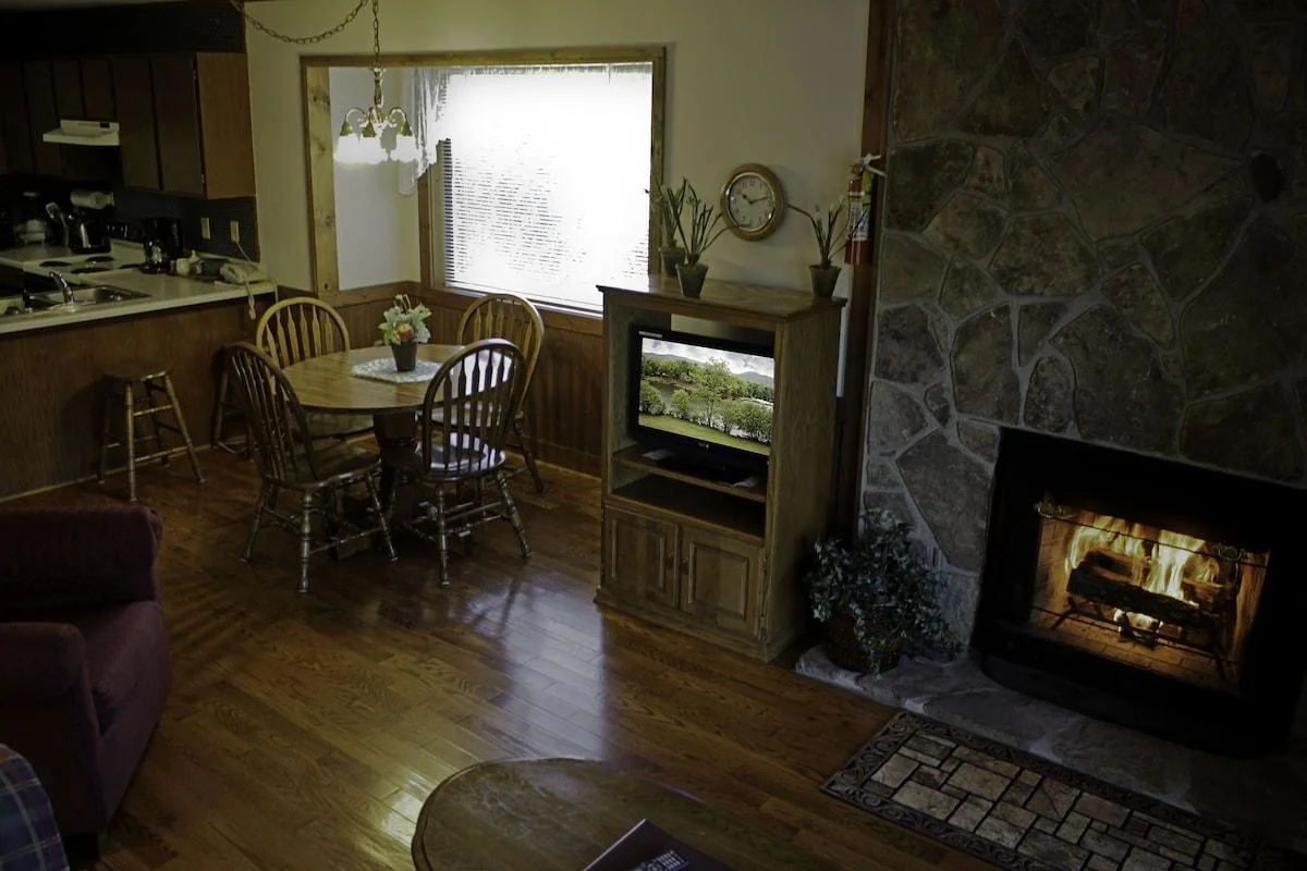 Country Hideaway At Mountain Lakes living room
