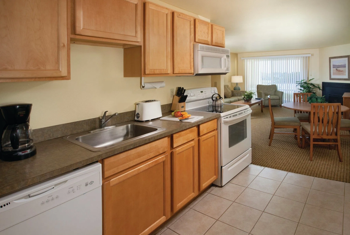 Full Kitchen