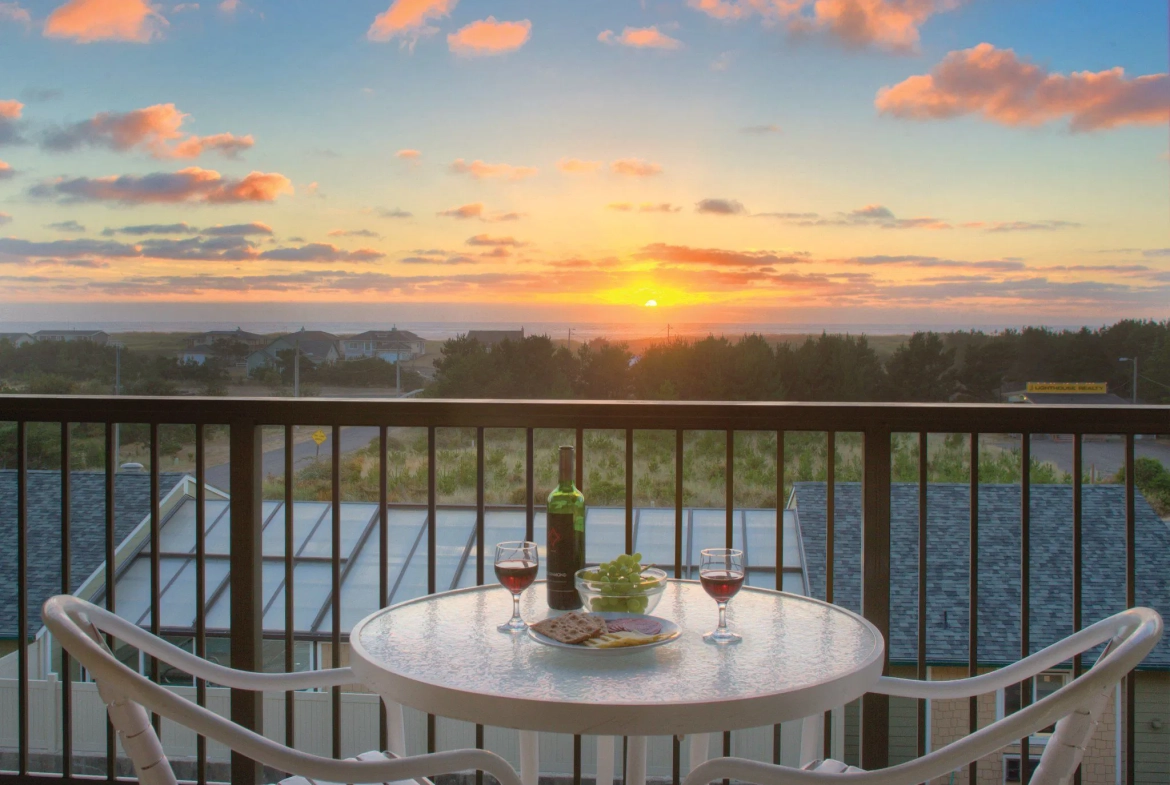 WorldMark Surfside Inn Balcony