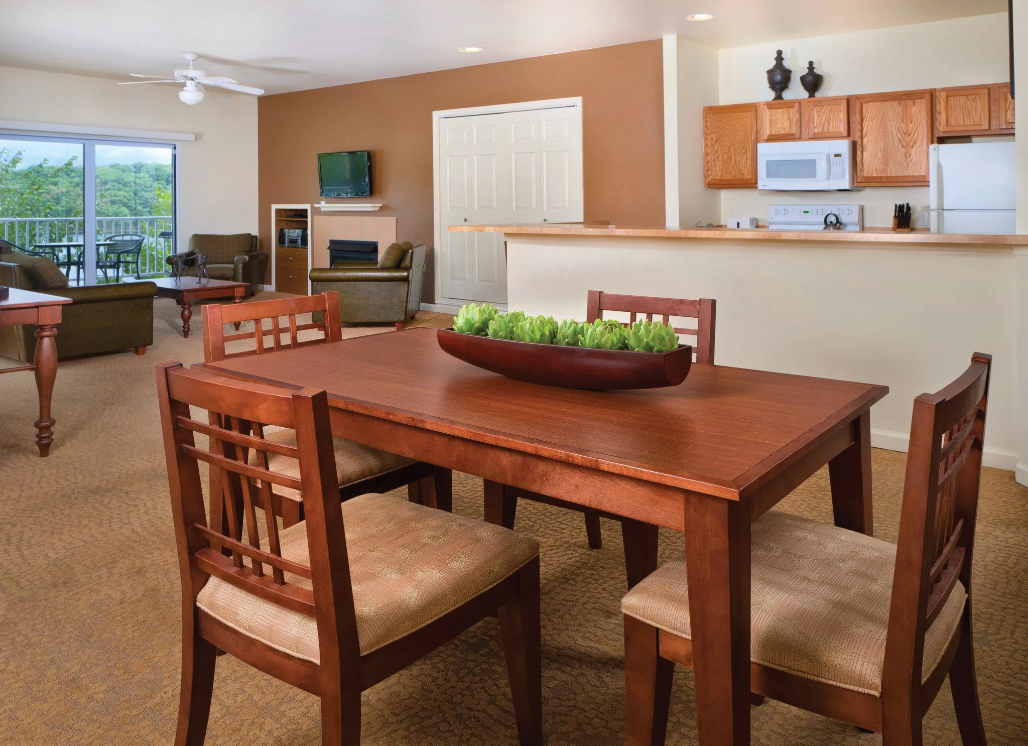 WorldMark Lake Of The Ozarks Dining Area