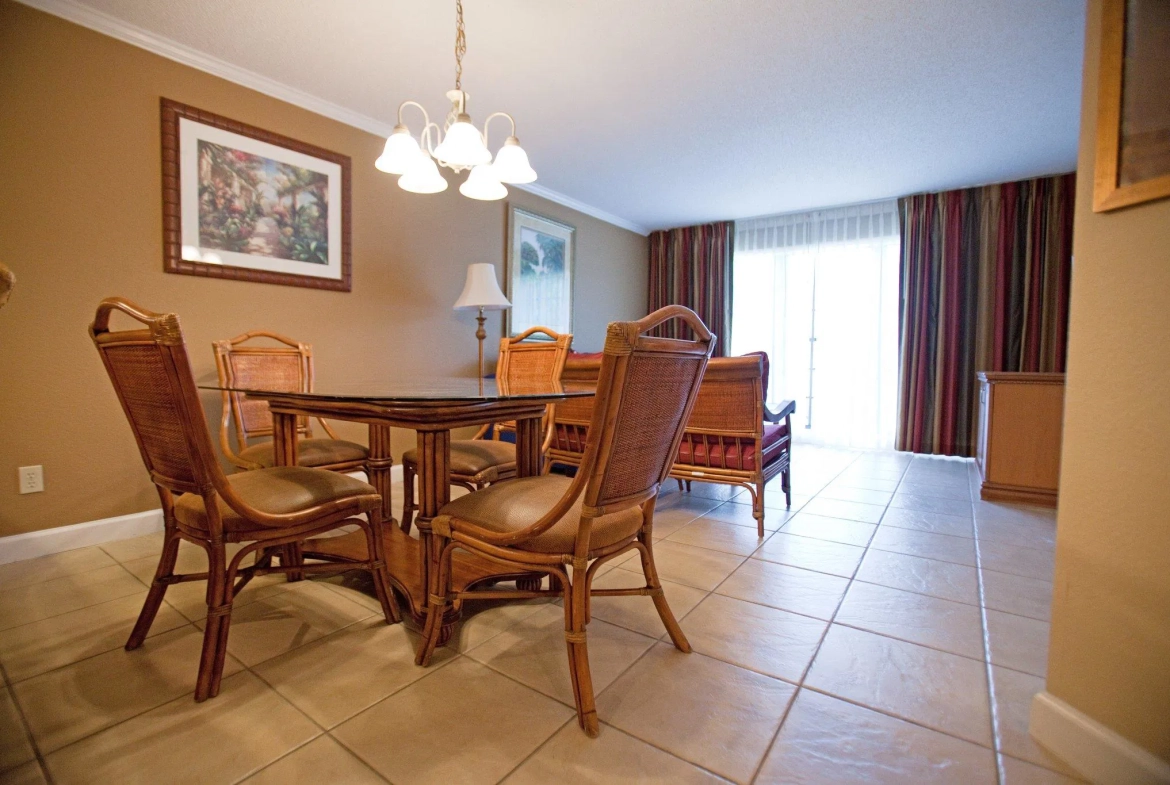 living and dining room