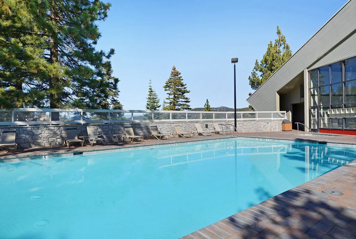 Ridge Sierra Pool