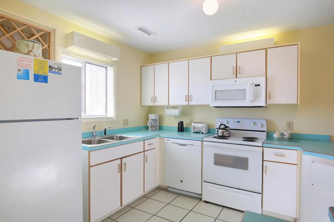Sea Scape Beach And Golf Villas Kitchen 2