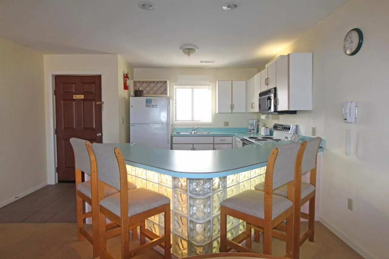 Sea Scape Beach And Golf Villas Breakfast Bar