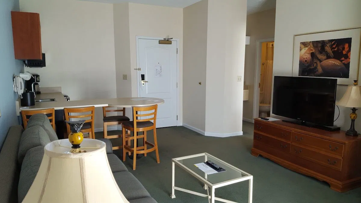 Varsity Clubs Of America- South Bend Living Area 2