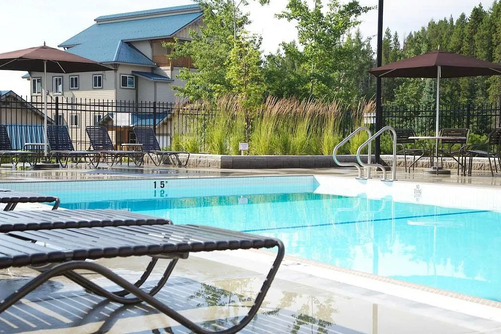 Northstar Mountain Village Resort pool