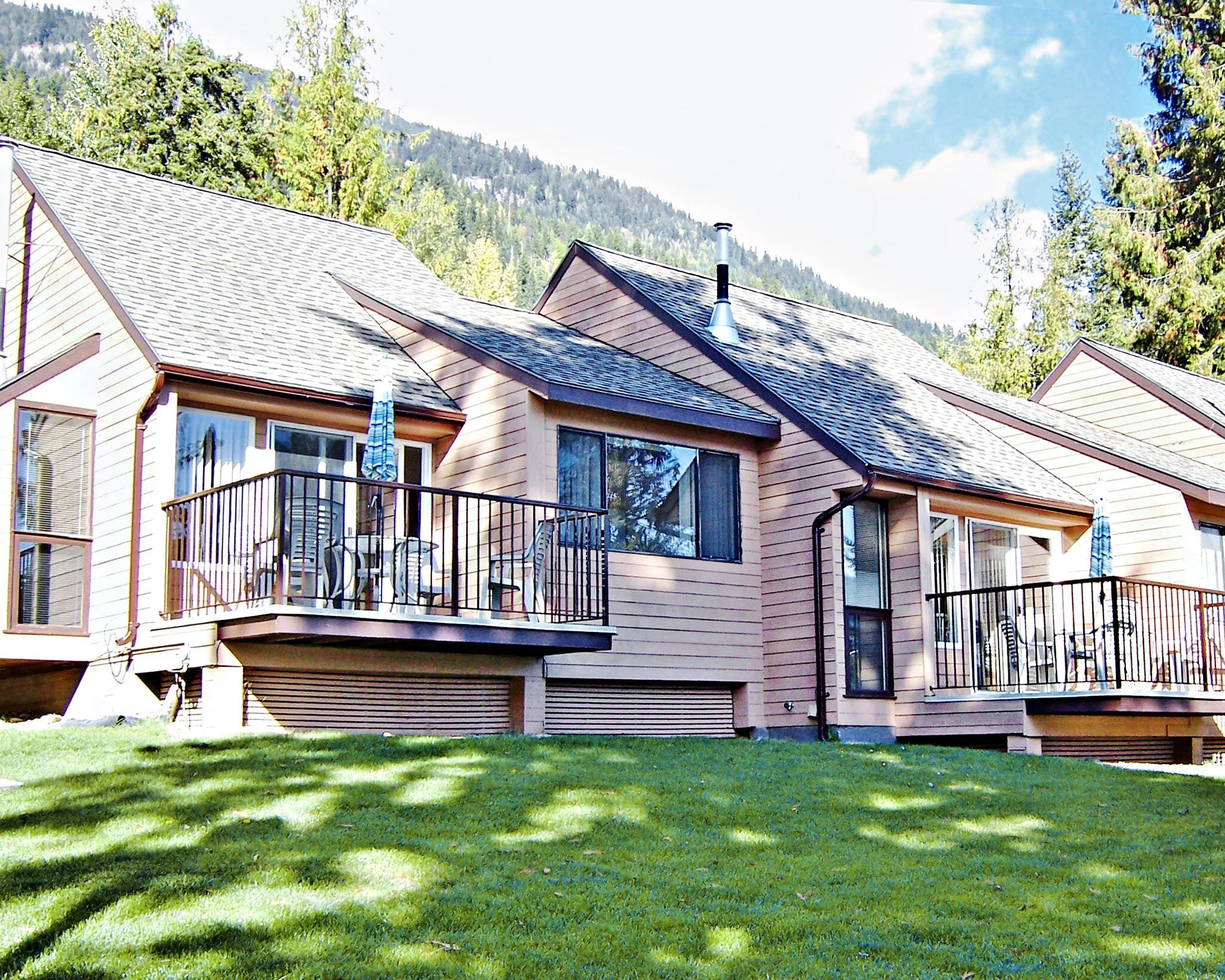 St Ives Resort On Shuswap