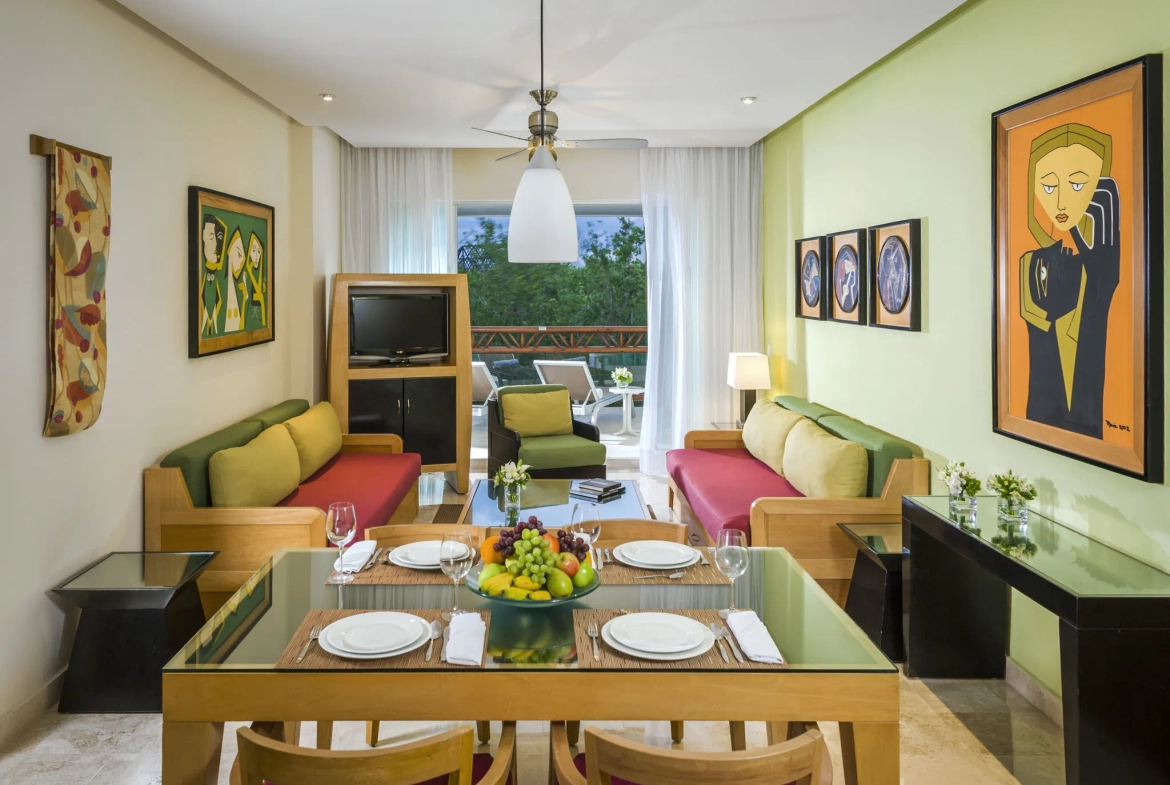 Living and Dining Area