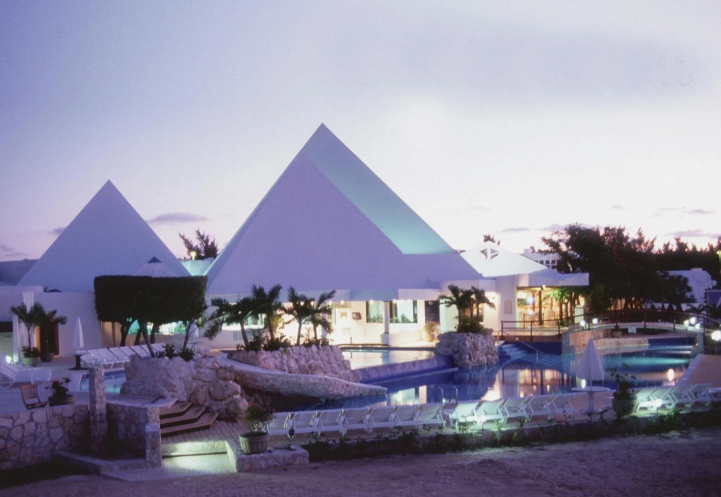 Sunset Lagoon Hotel And Marina
