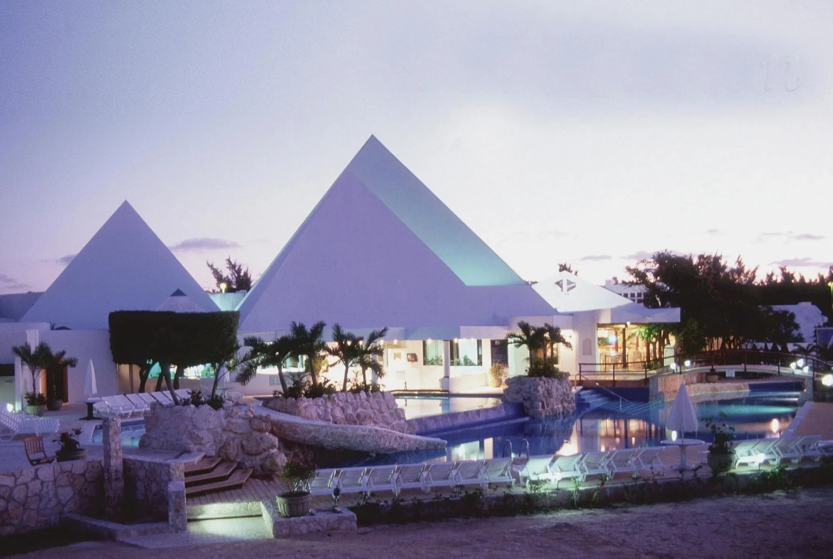 Sunset Lagoon Hotel And Marina