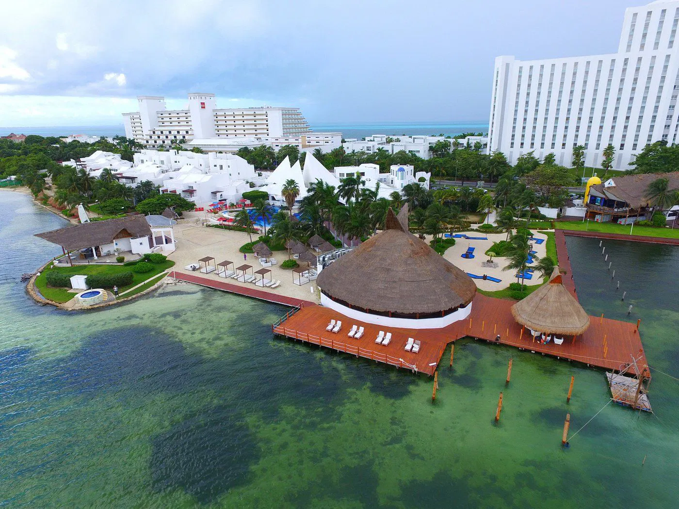 Sunset Marina Resort & Yacht Club Exterior 2