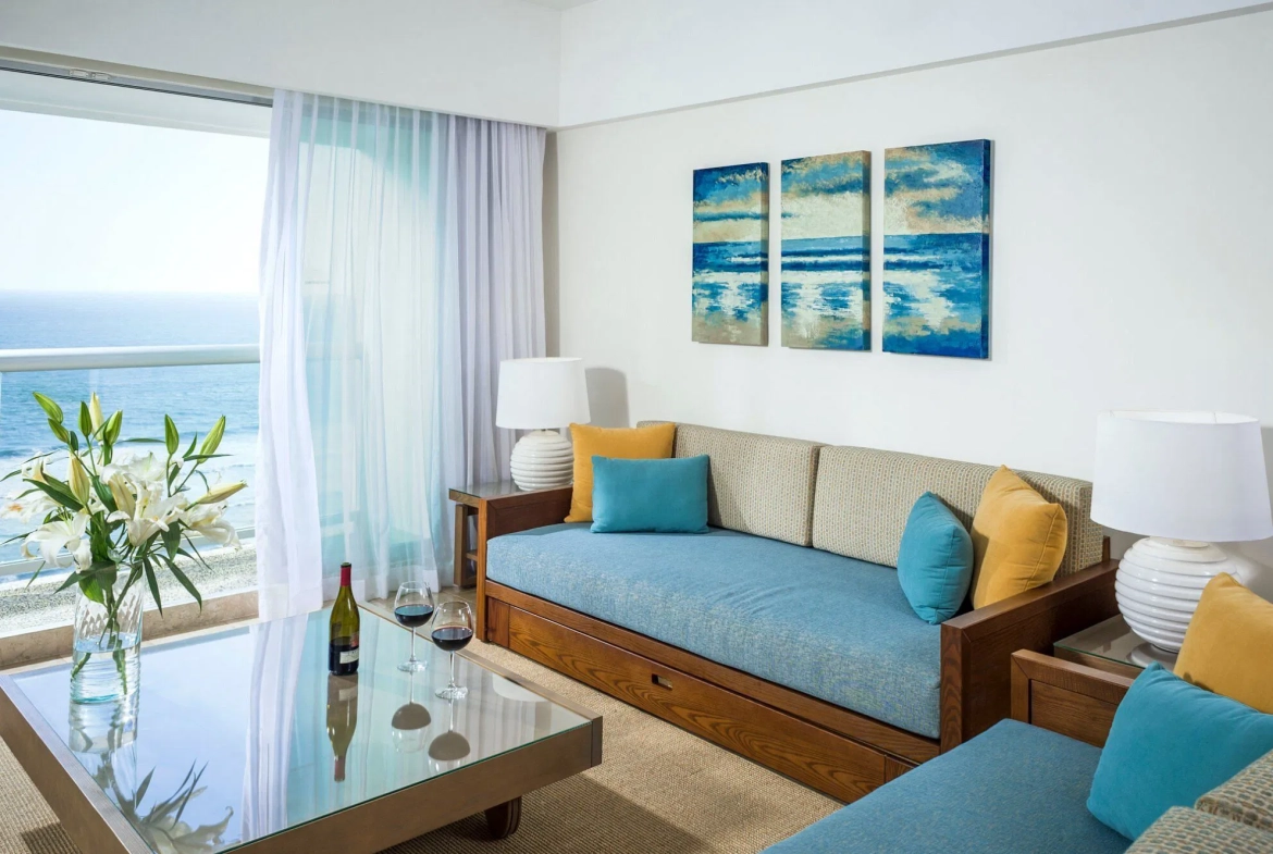 Vida Vacations: Mayan Palace Acapulco Living Area