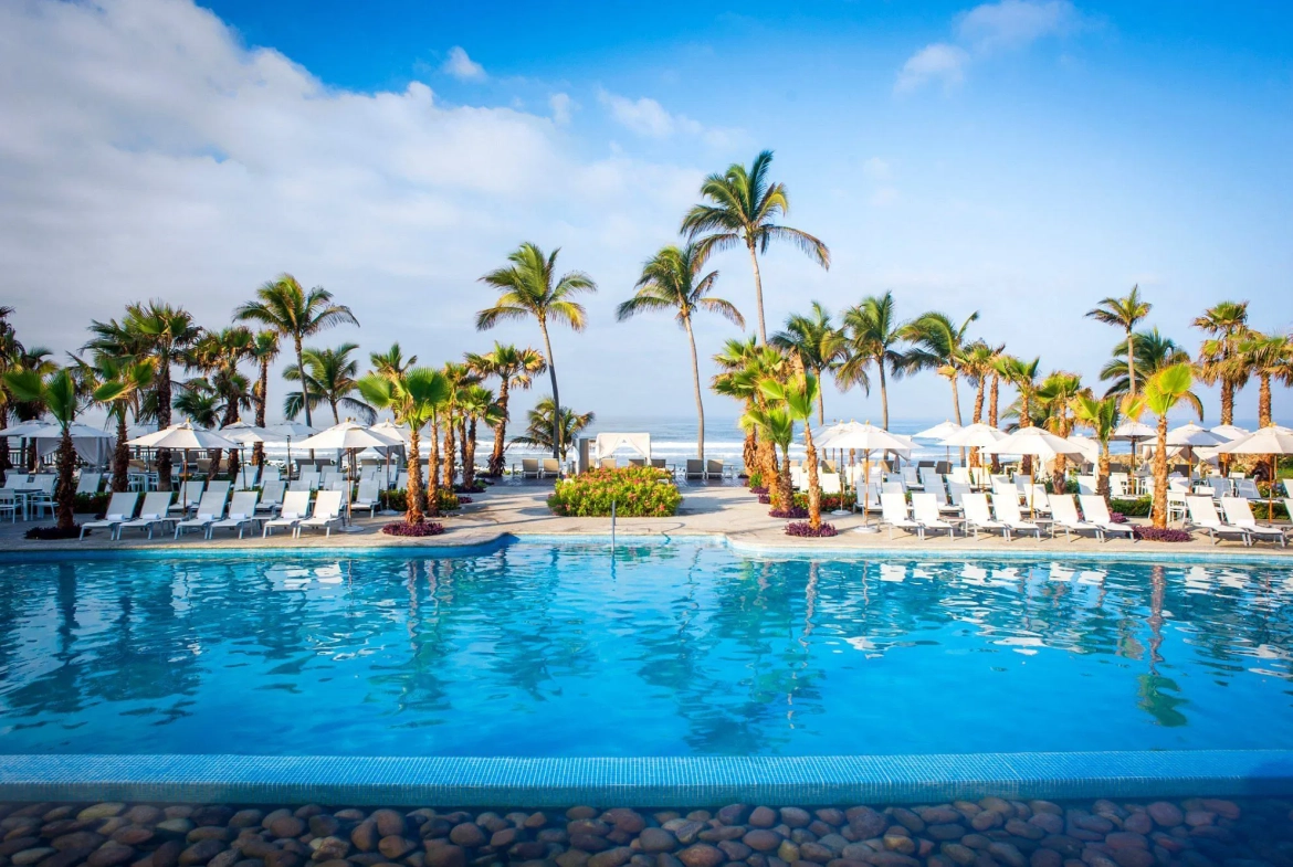 Mayan Palace Acapulco pool