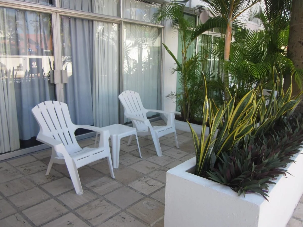 Condominios Solamar Inn patio