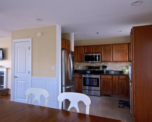 Summer Place Dining Area