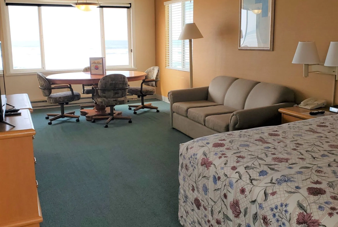 Studio Unit