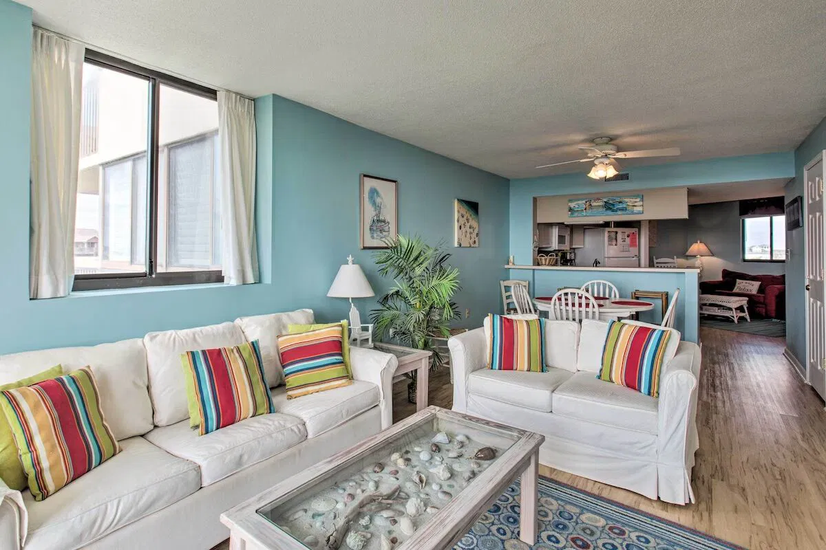 Sands Villa Resort Living Area
