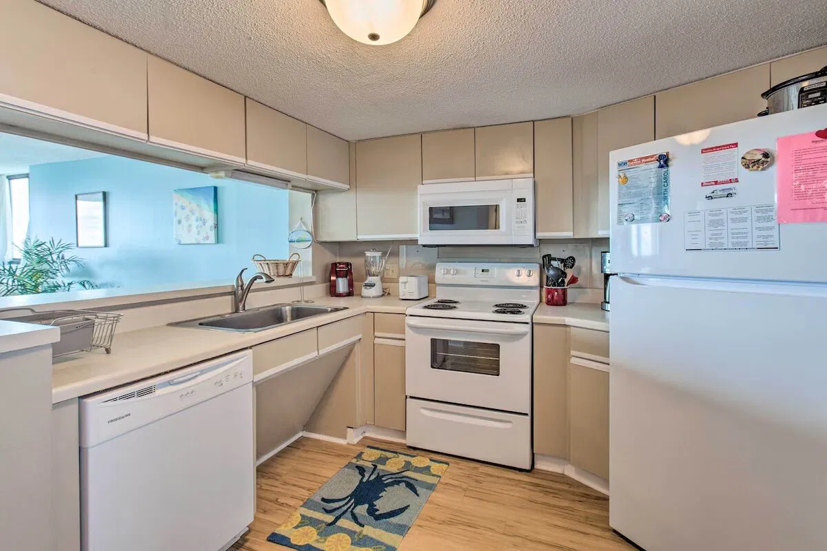 Sands Villa Resort Kitchen