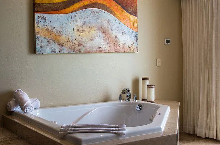 Whirlpool Tub