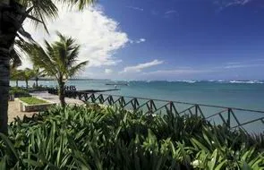 Paradise Beach Club And Casino Beach