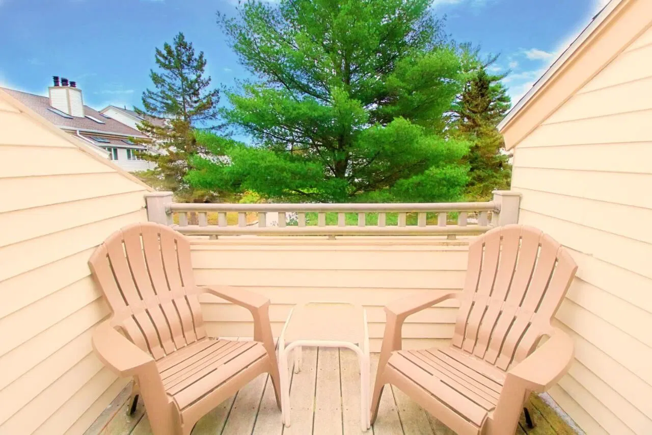 Ponds At Foxhollow Balcony