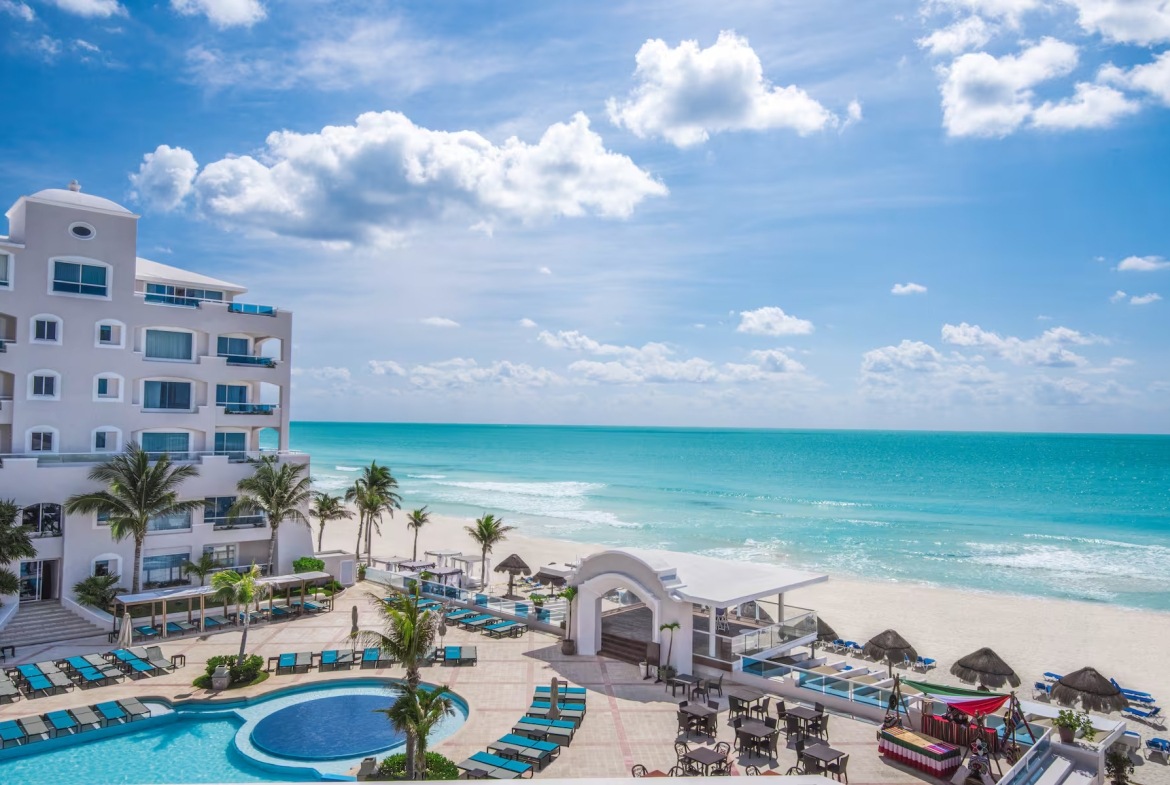 Wyndham Alltra Cancun - All-Inclusive Resort view
