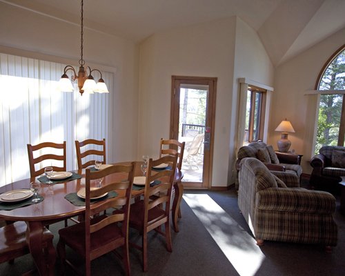 living room at Nenastako Village At Meadow Lake Resort