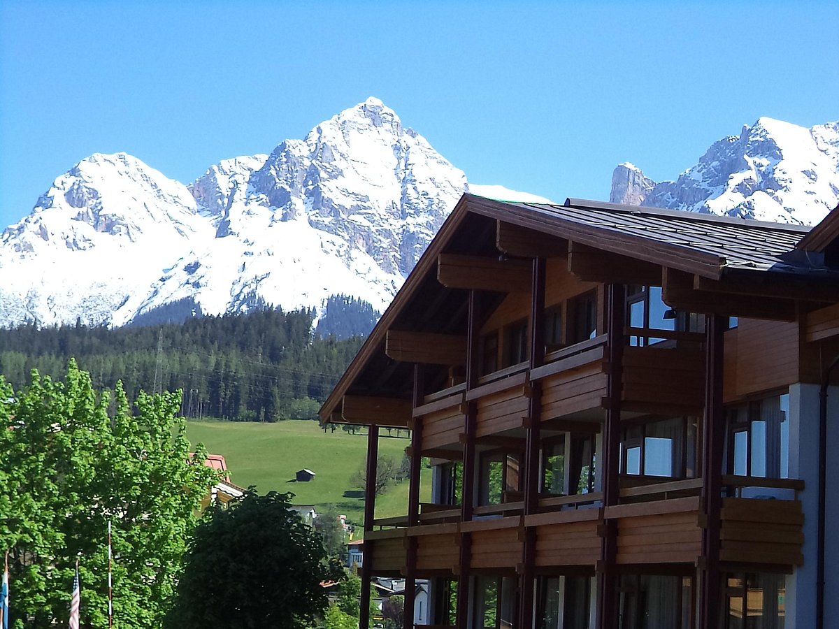 Alpenland Sporthotel mountians