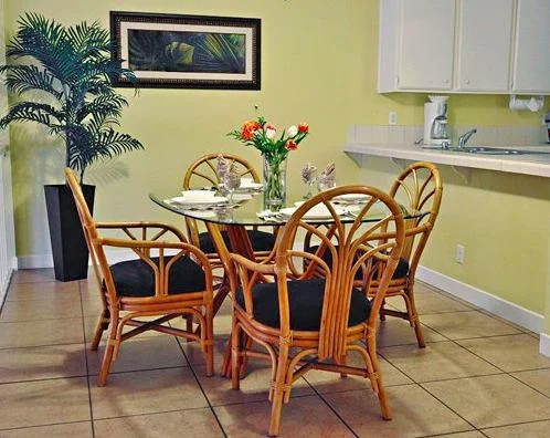 Aquamarine Villas dining