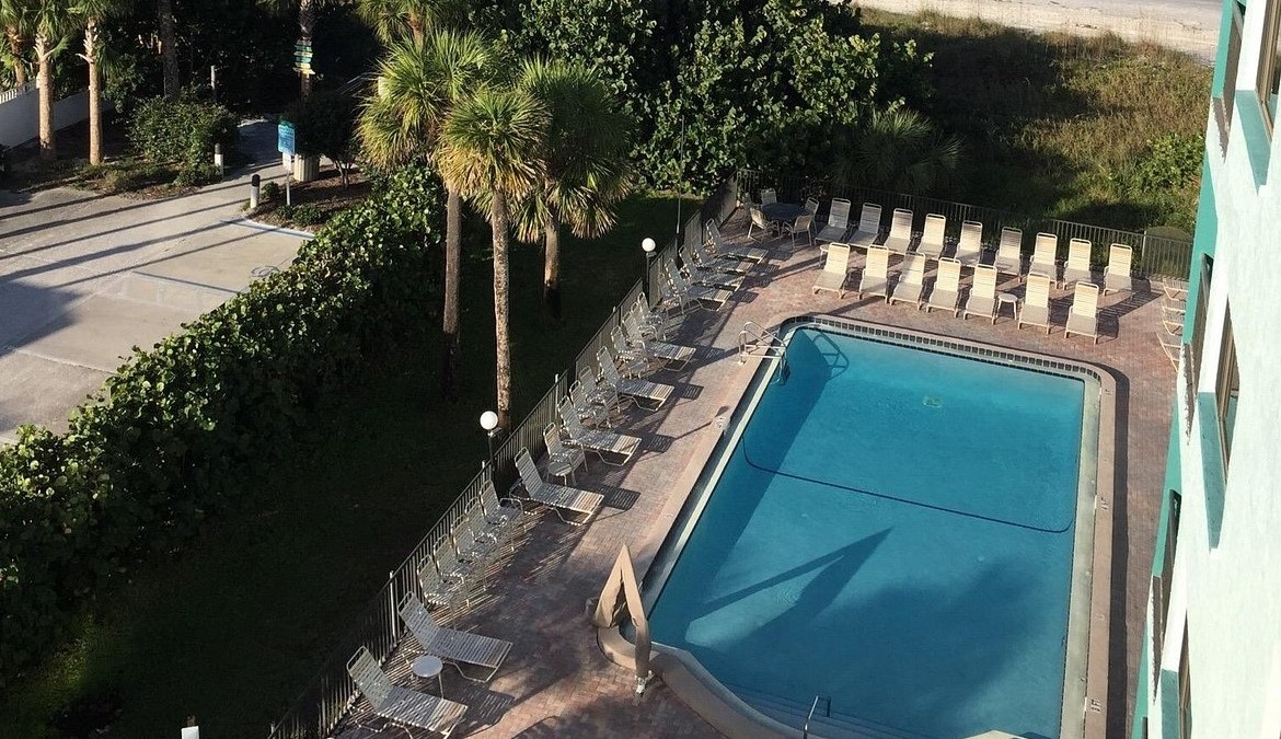 pool view