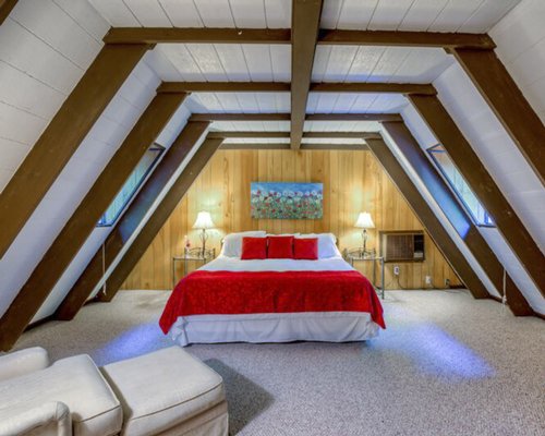 Club Chalet Of Gatlinburg bedroom