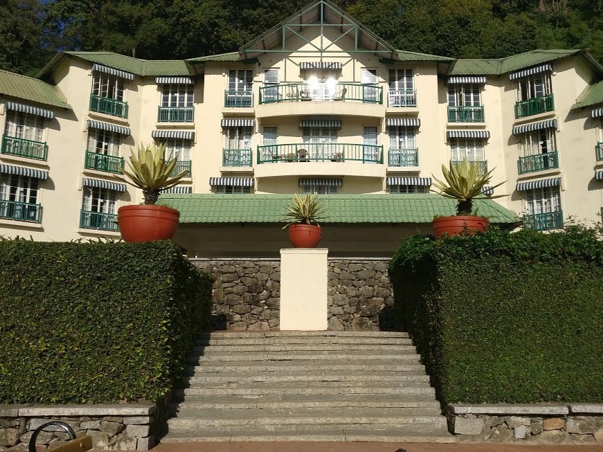 Club Mahindra Lakeview Resort – Munnar