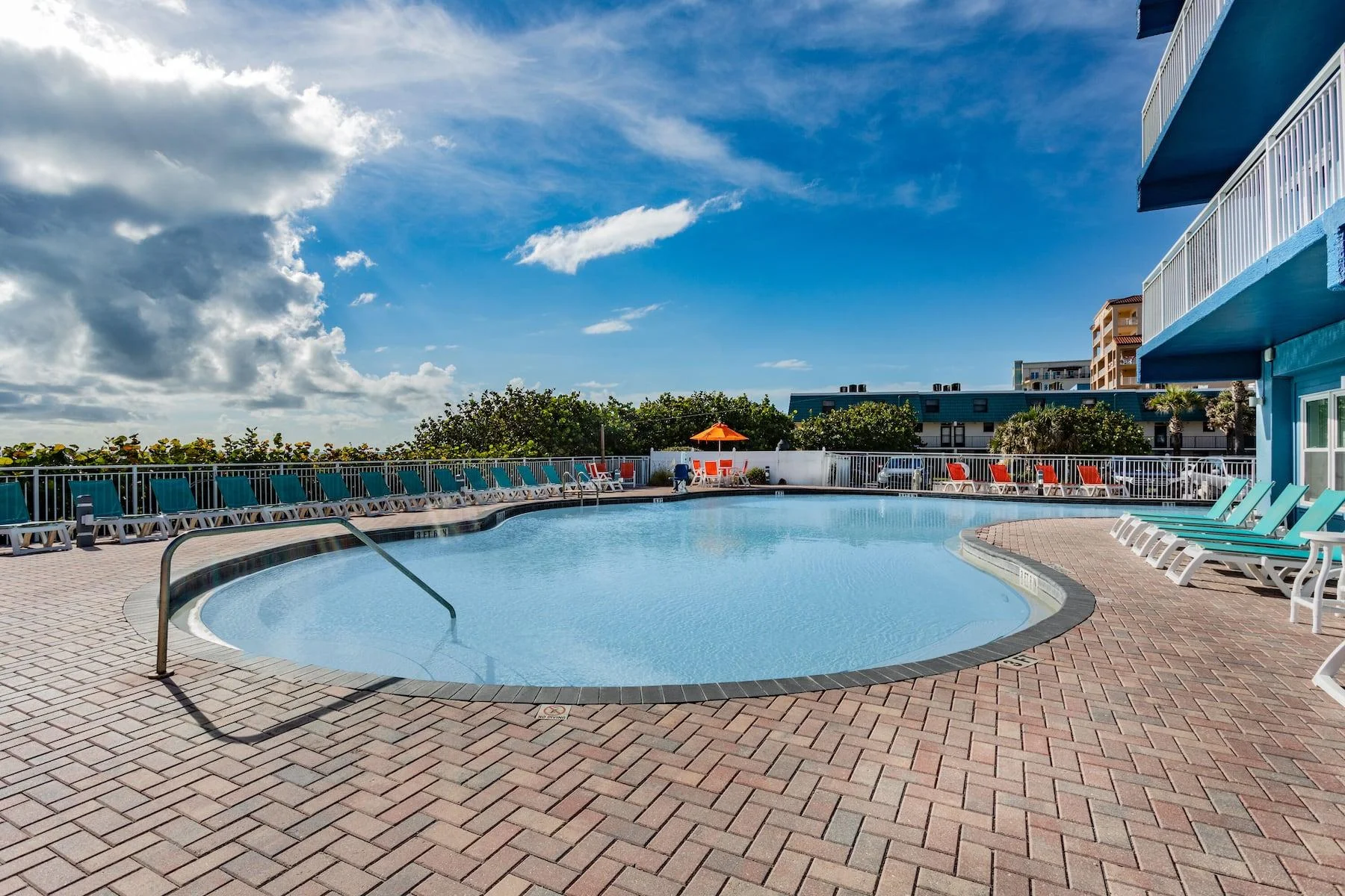 Coconut Palms Beach Resort II pool