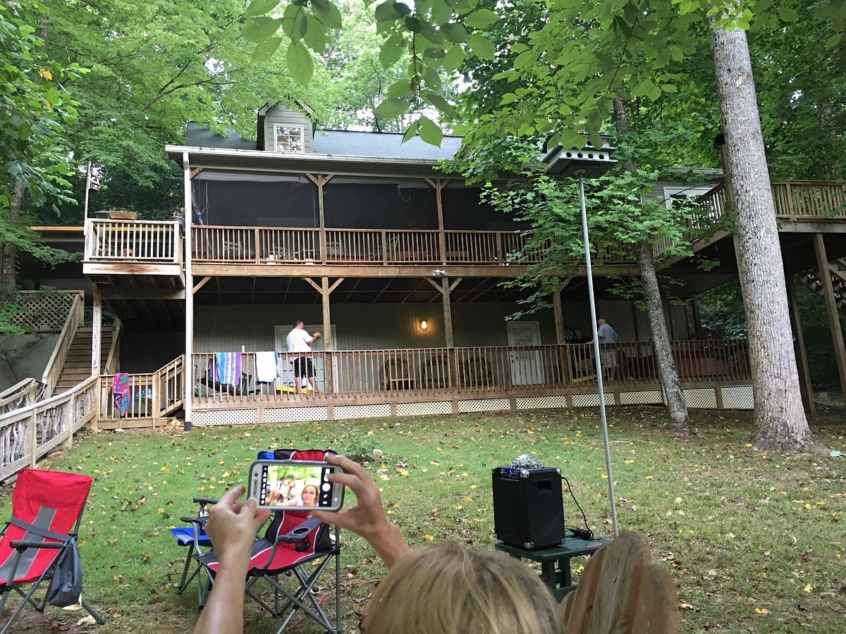 Coosawatte River Resort exterior